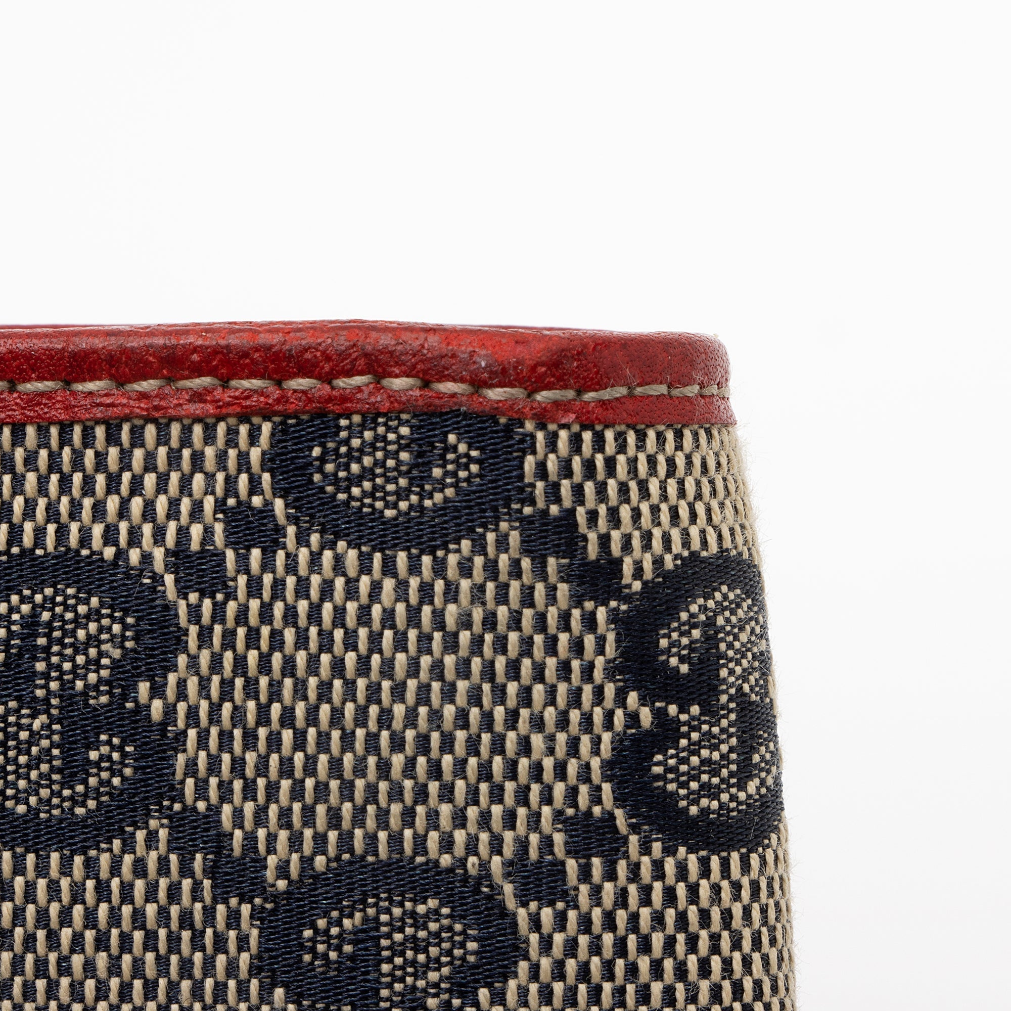 Gucci GG Canvas Bamboo Bar Clutch (SHF-23324)