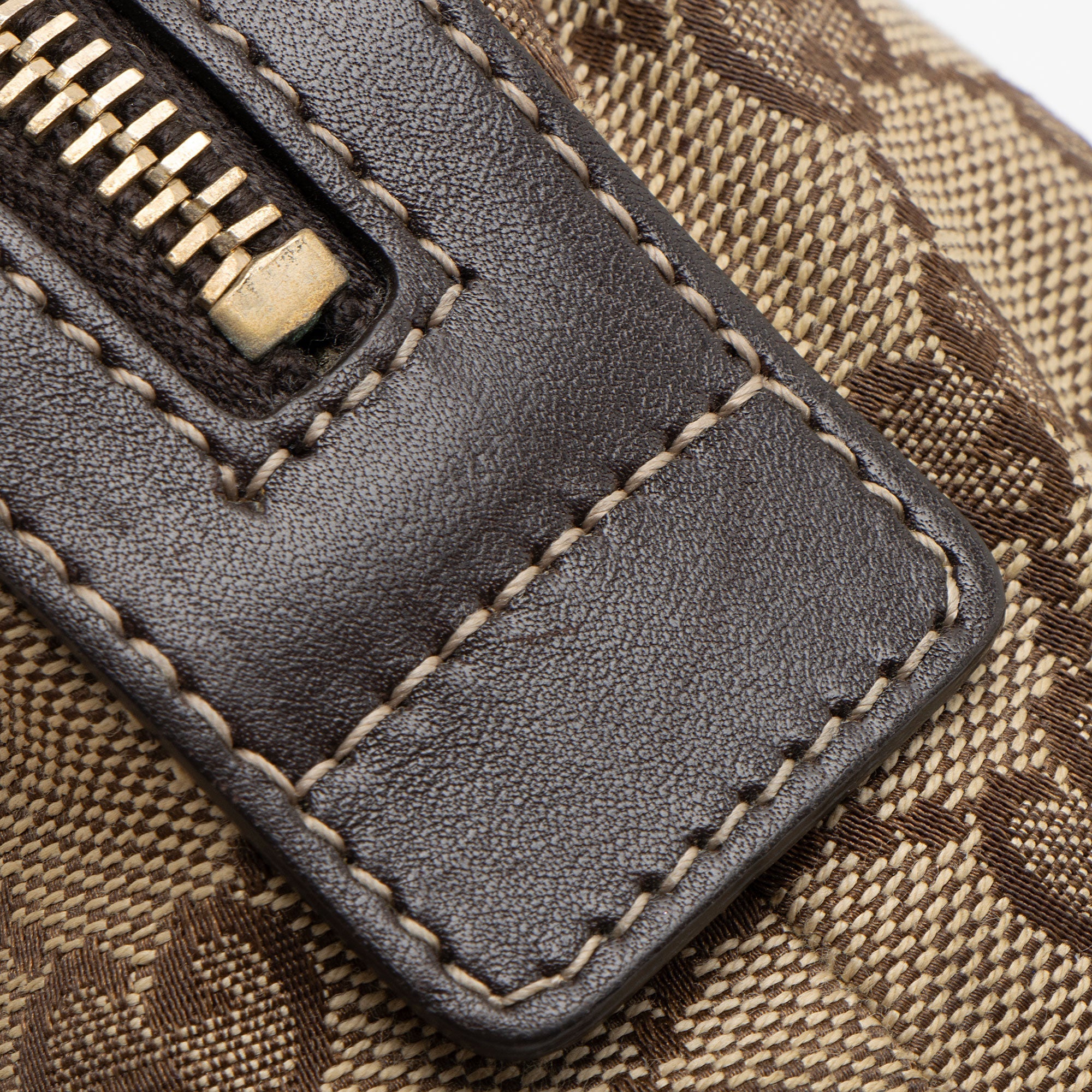 Gucci GG Canvas Bamboo Cosmetic Bag (SHF-h4kppf)