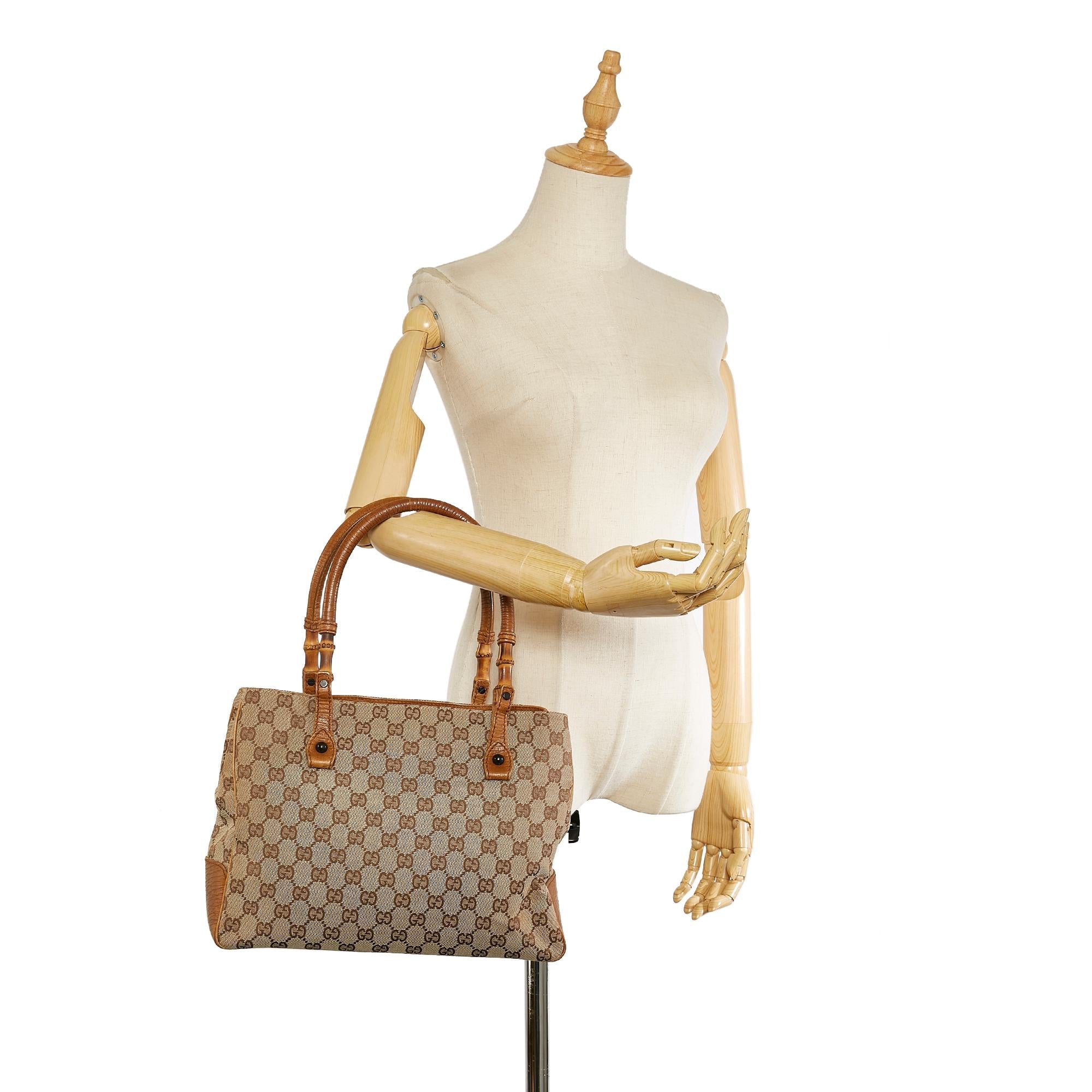 Gucci Gucci Canvas Bamboo Handbag (SHG-24195)