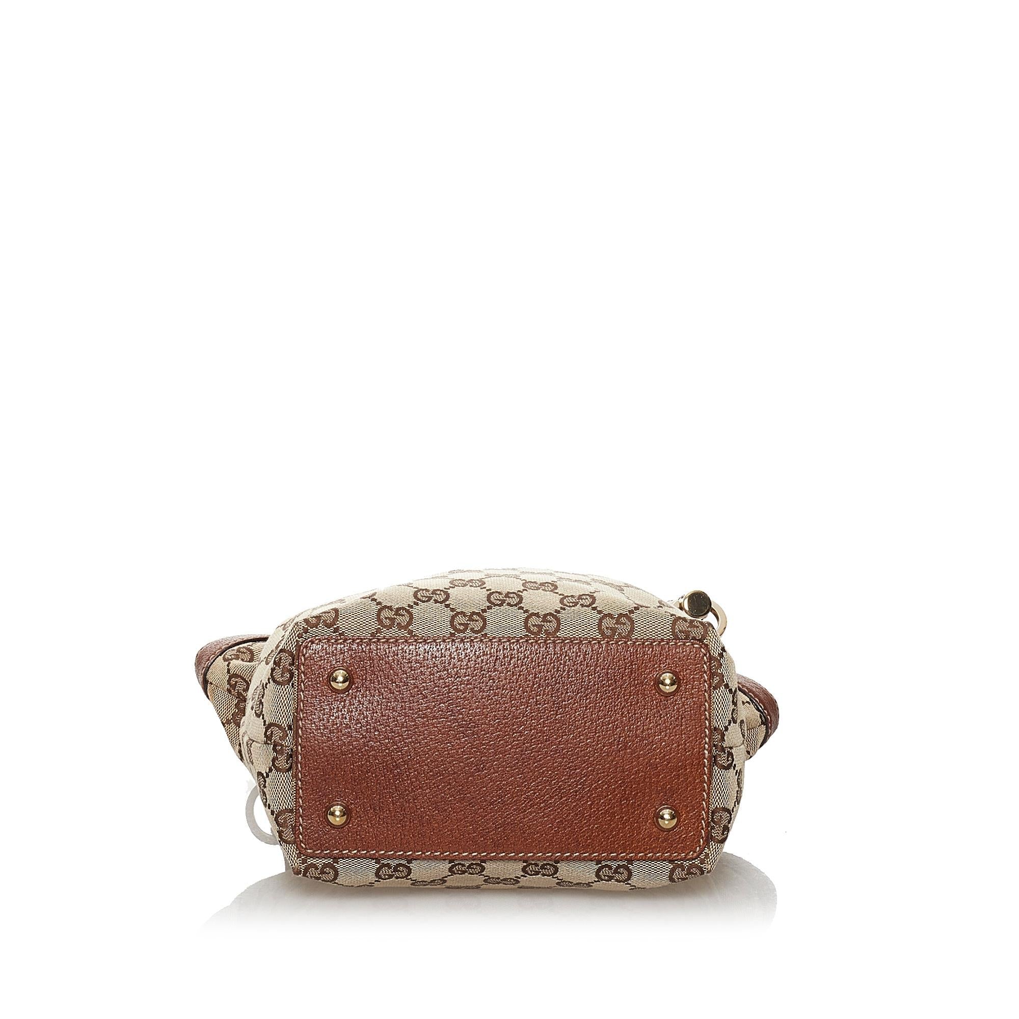 Gucci Gucci Canvas Bamboo Handbag (SHG-29861)