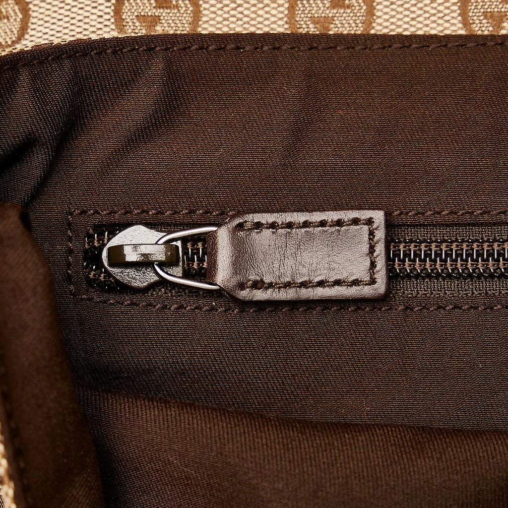 Gucci Gucci Canvas Belt Bag (SHG-27461)