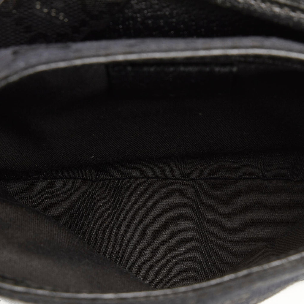 Gucci GG Canvas Belt Bag (SHG-OmJYck)