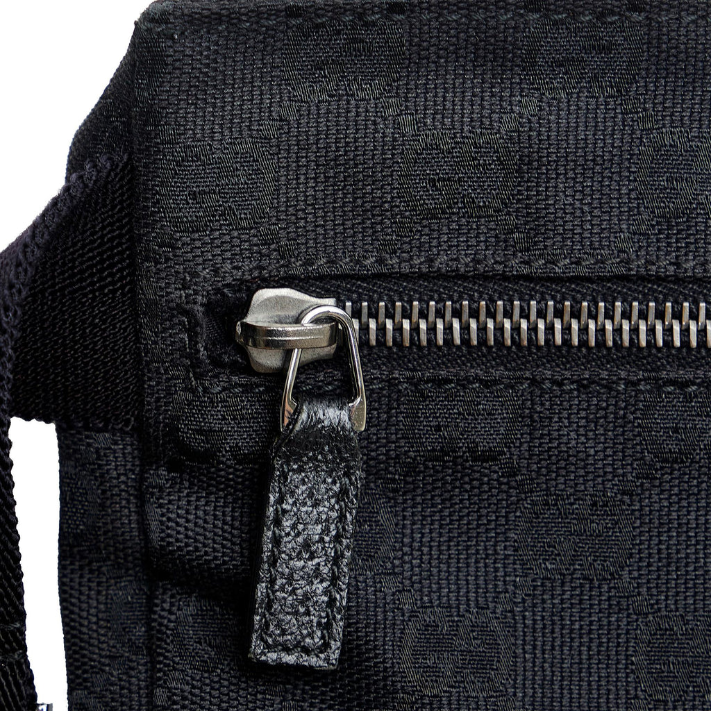 Gucci GG Canvas Belt Bag (SHG-83Gpbj)