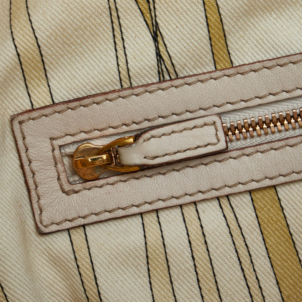 Gucci GG Canvas Biba Hobo (SHG-AM21A8)