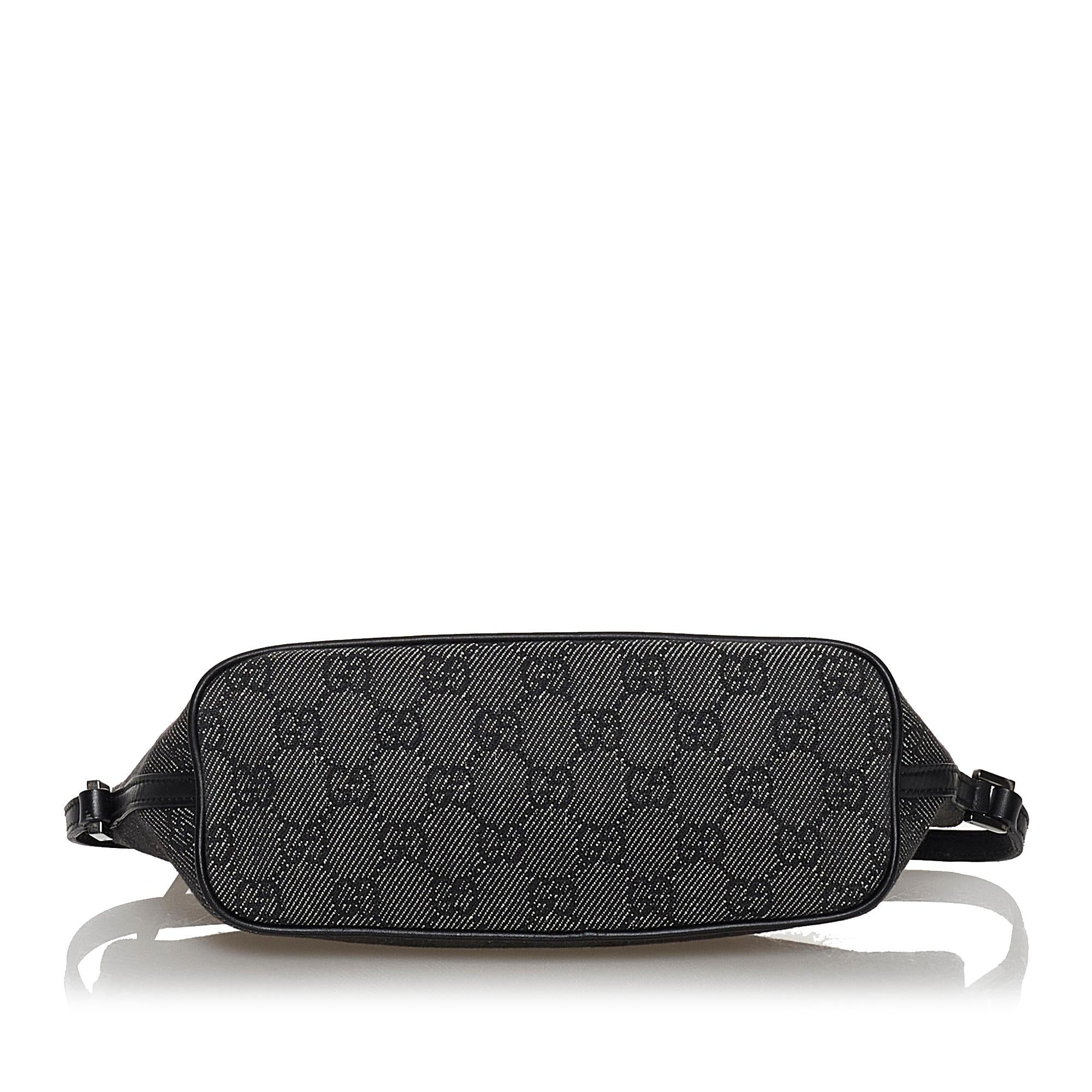Gucci Gucci Canvas Boat Baguette (SHG-30604)
