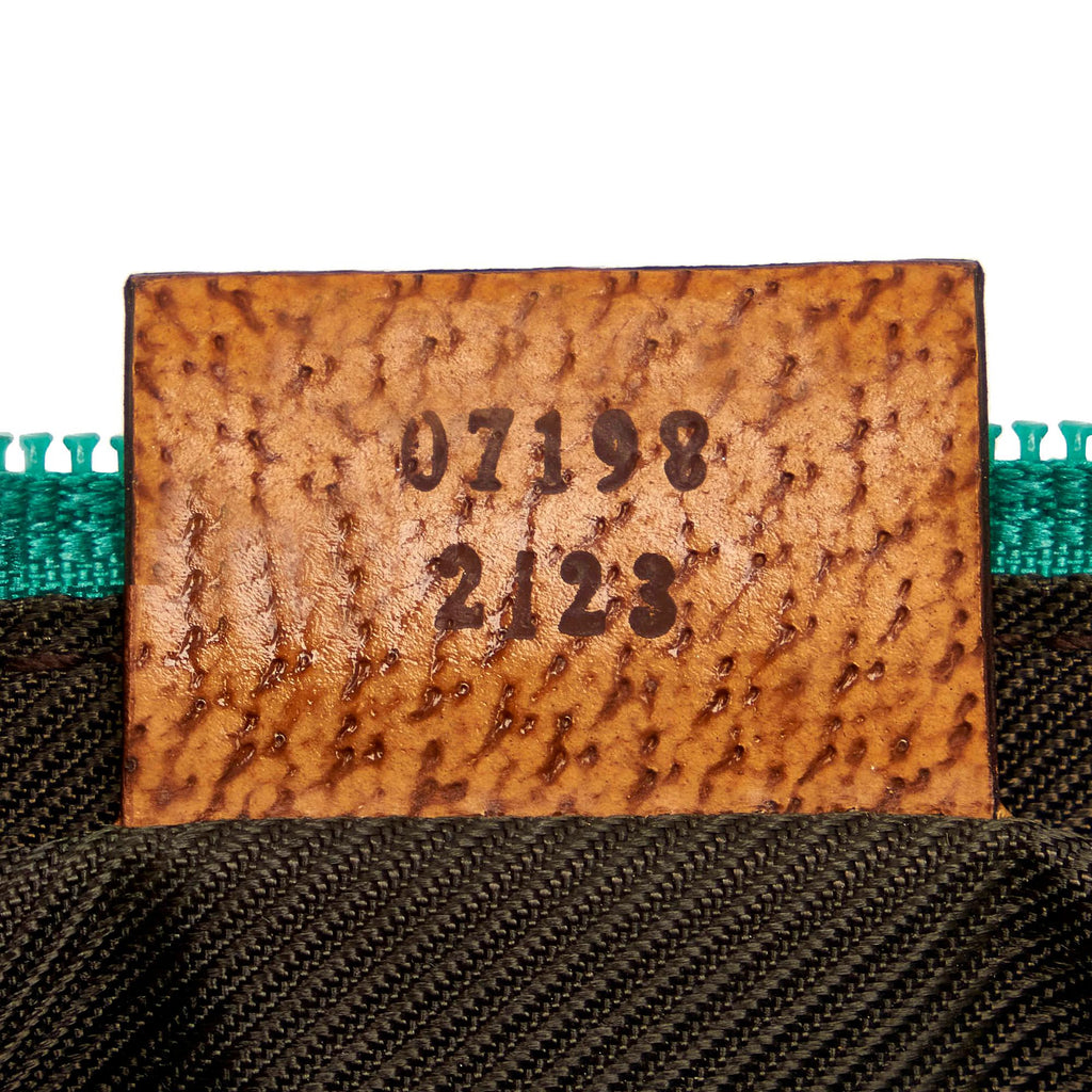 Gucci Gucci Canvas Boat Baguette (SHG-32052)