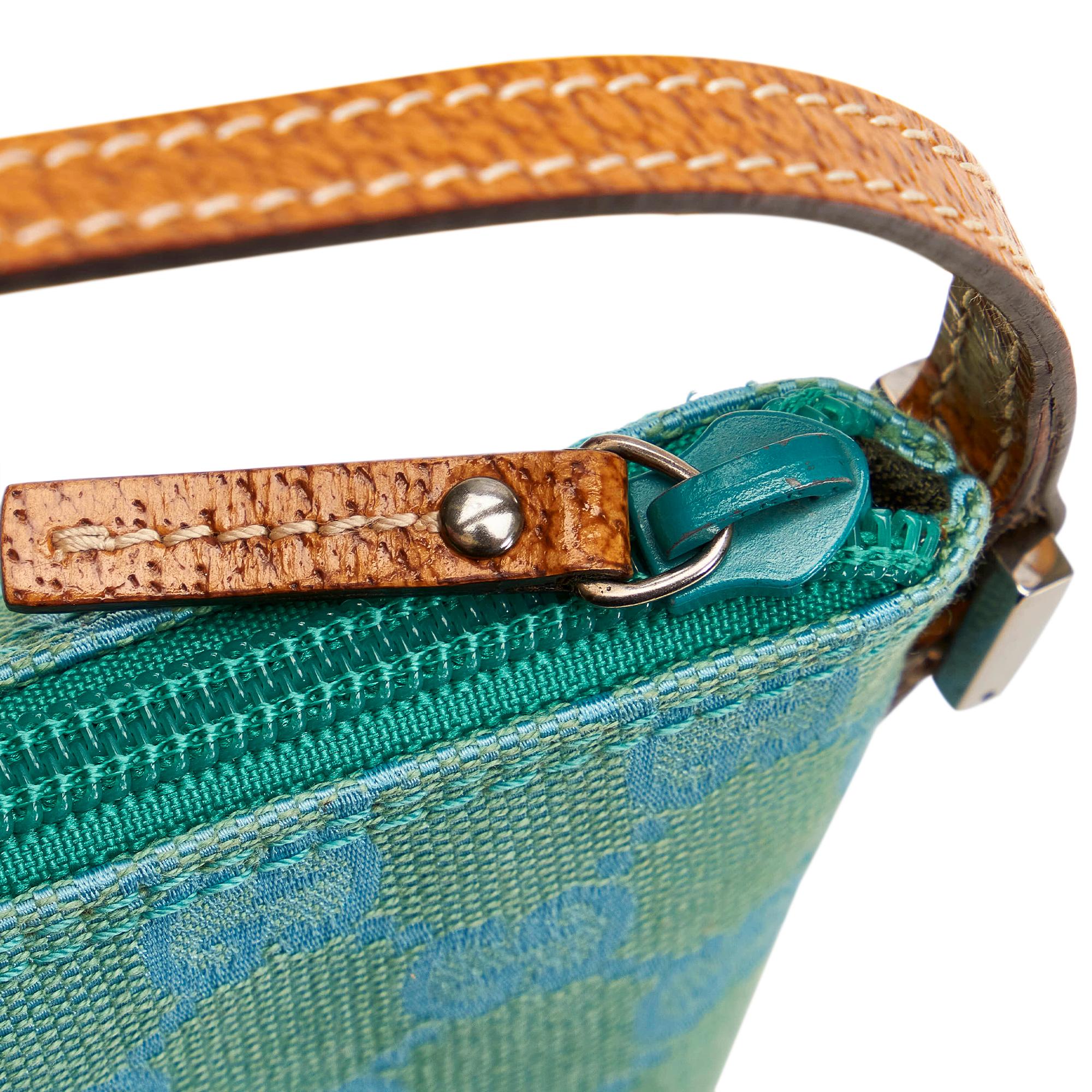 Gucci Gucci Canvas Boat Baguette (SHG-32052)