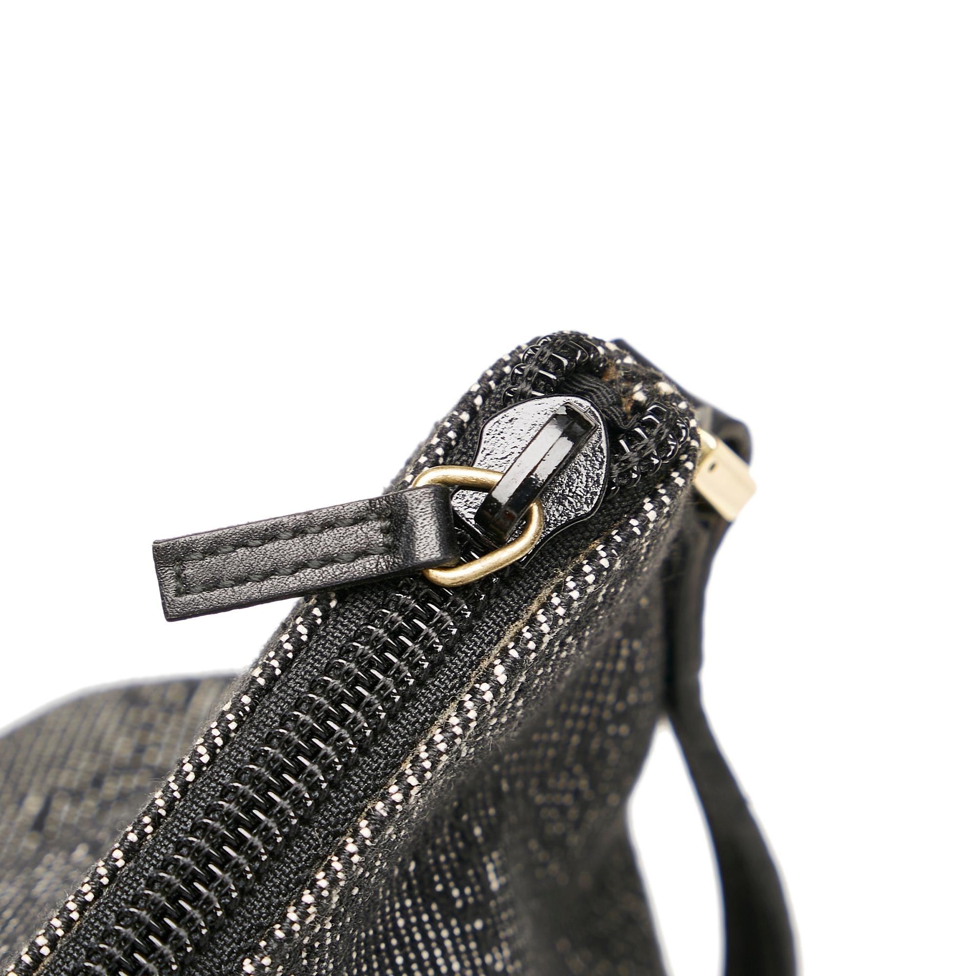 Gucci Gucci Canvas Boat Baguette (SHG-32251)