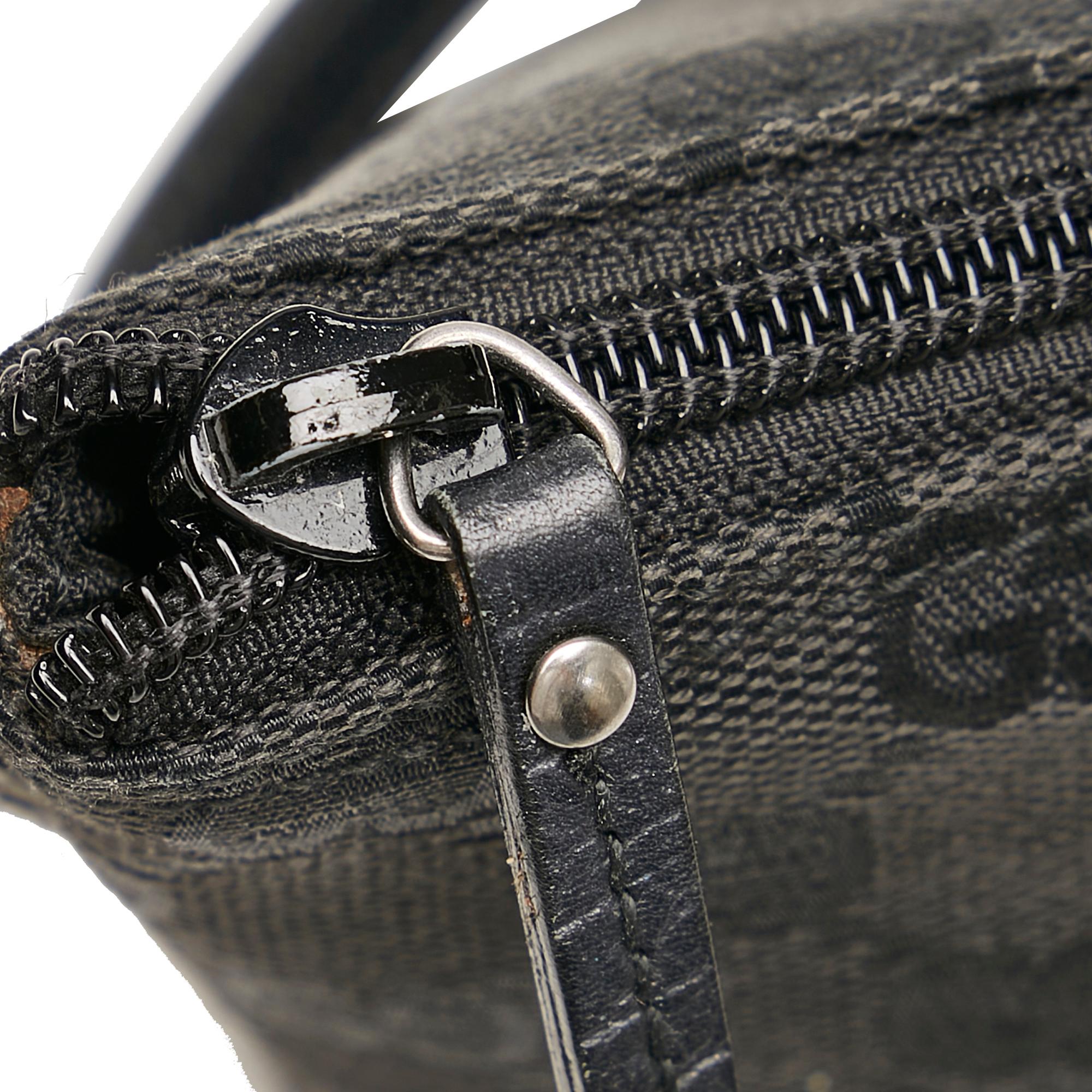 Gucci Gucci Canvas Boat Baguette (SHG-32308)