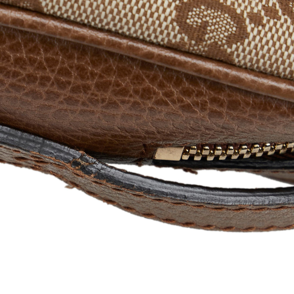 Gucci GG Canvas Bree Crossbody Bag (SHG-JiR4i2)