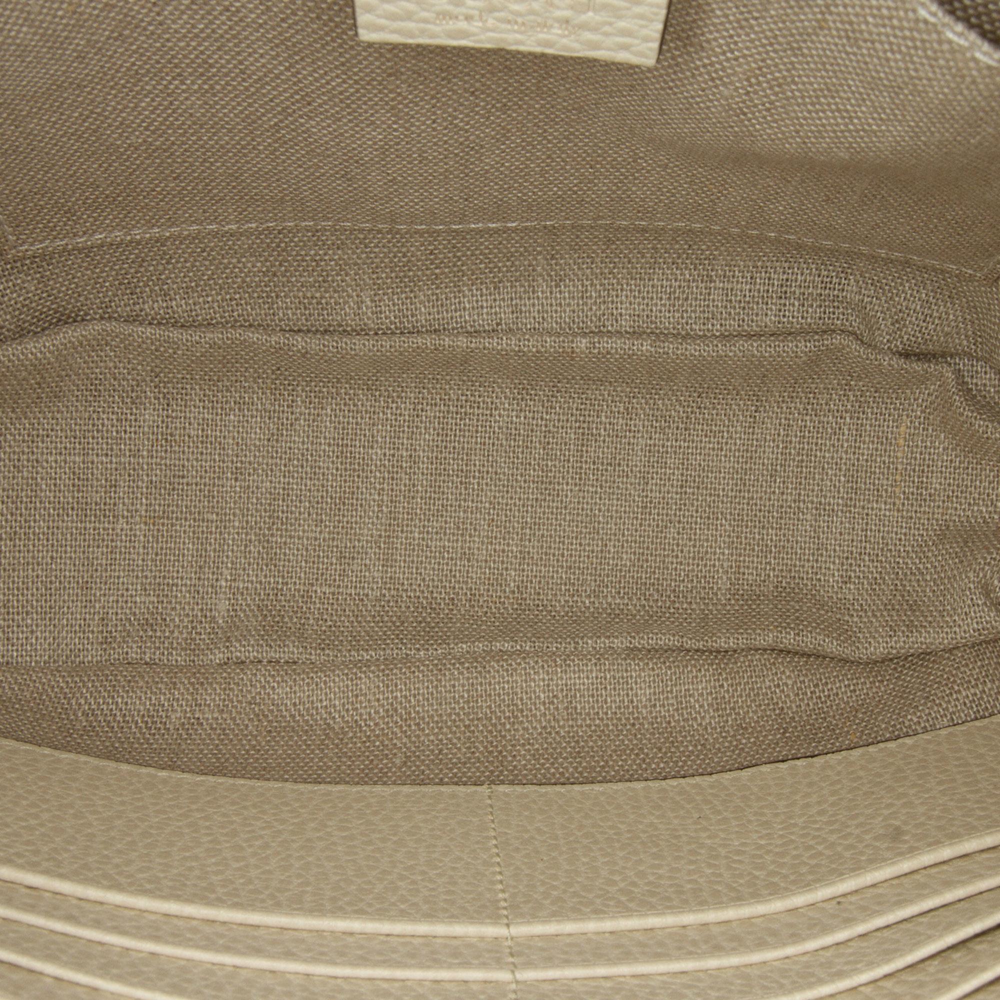 Gucci GG Canvas Bree Crossbody Bag (SHG-XUzHfc)