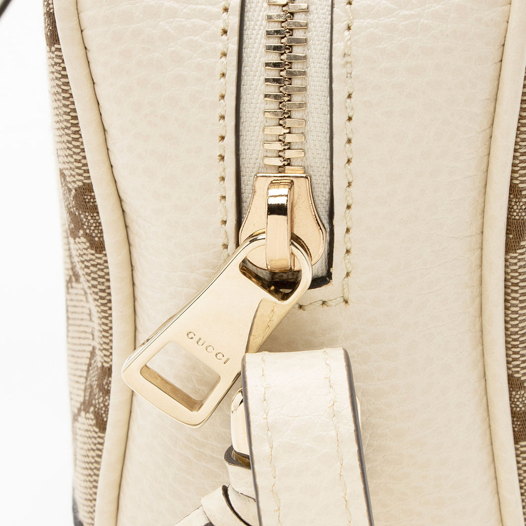 Gucci GG Canvas Bree Mini MessLBger