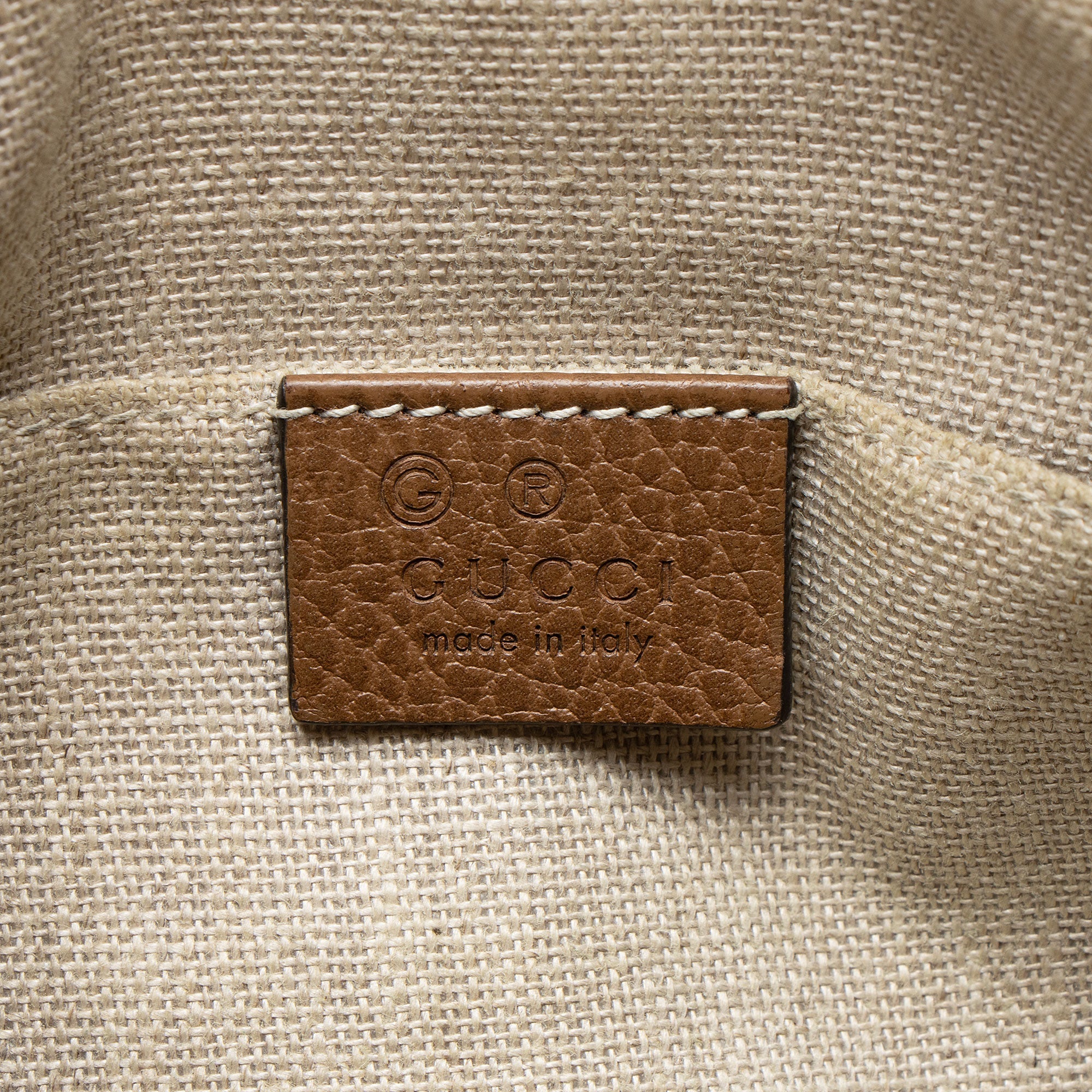 Gucci GG Canvas Bree Mini MessLBger