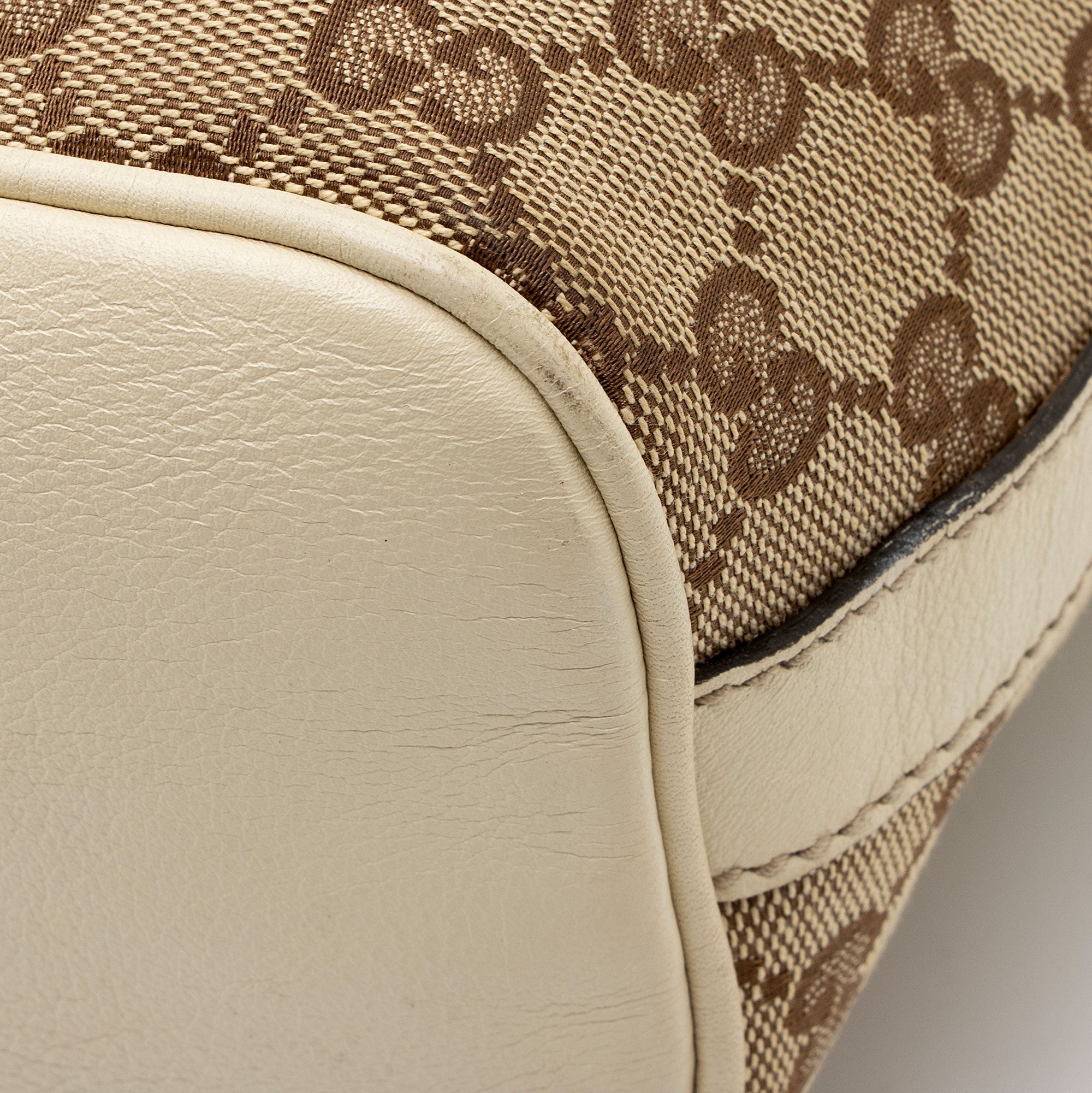 Gucci GG Canvas Britt Small Hobo (SHF-rmQ8Ul)