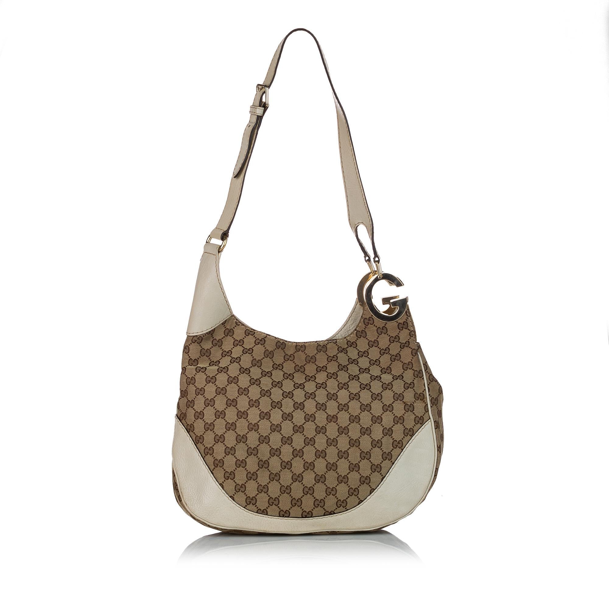 Gucci Gucci Canvas Charlotte Shoulder Bag (SHG-25694)