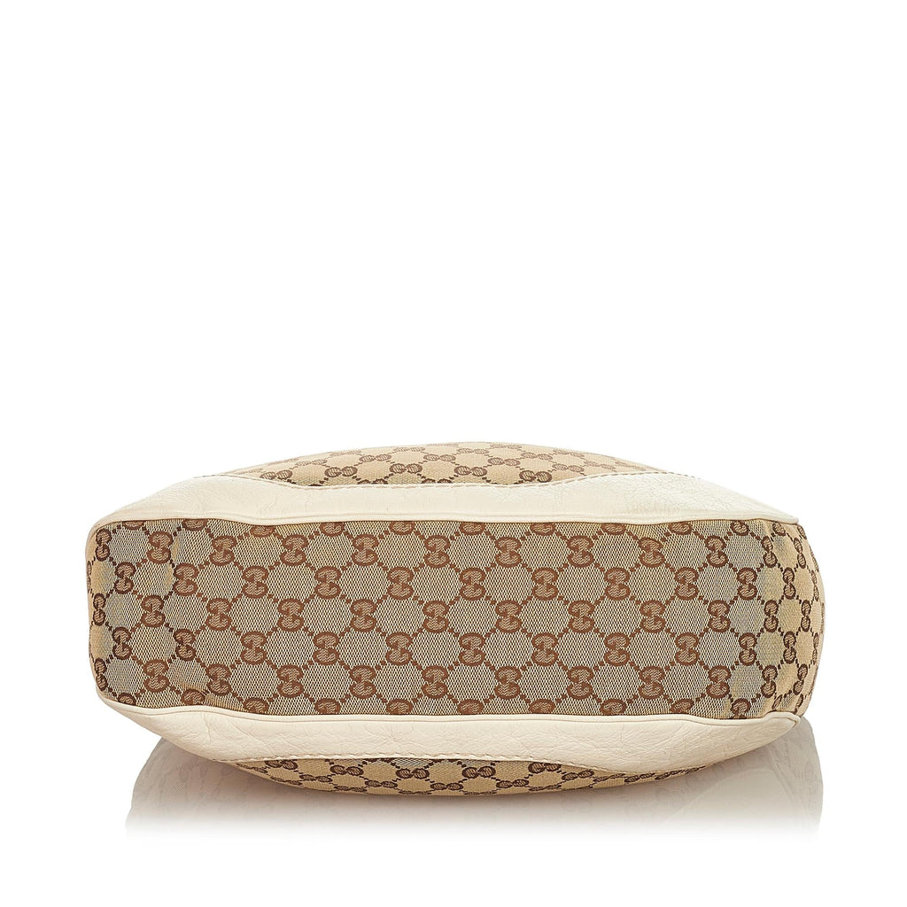 Gucci Gucci Canvas Charlotte Shoulder Bag (SHG-26341)