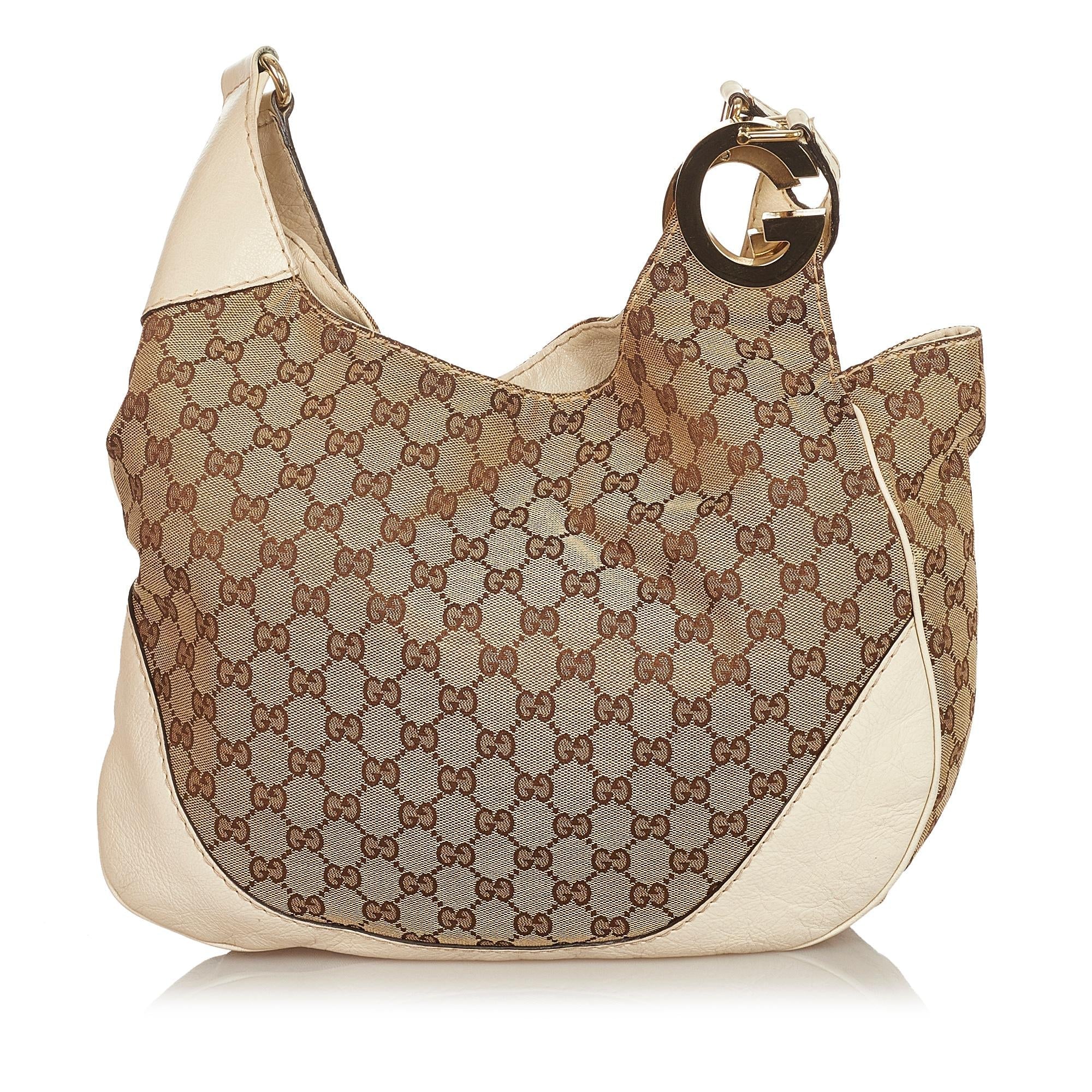 Gucci Gucci Canvas Charlotte Shoulder Bag (SHG-26341)