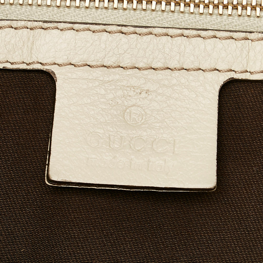Gucci Gucci Canvas Charlotte Shoulder Bag (SHG-26341)