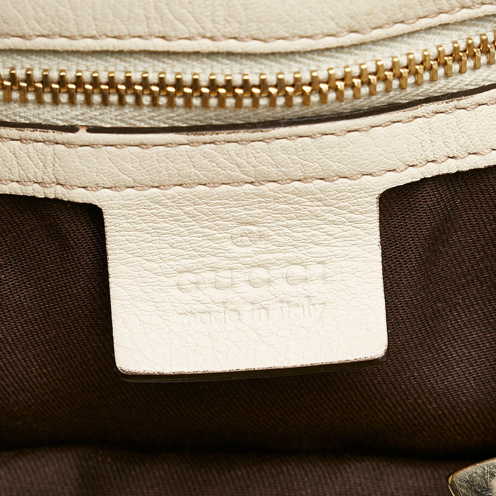 Gucci Gucci Canvas Charlotte Shoulder Bag (SHG-26944)