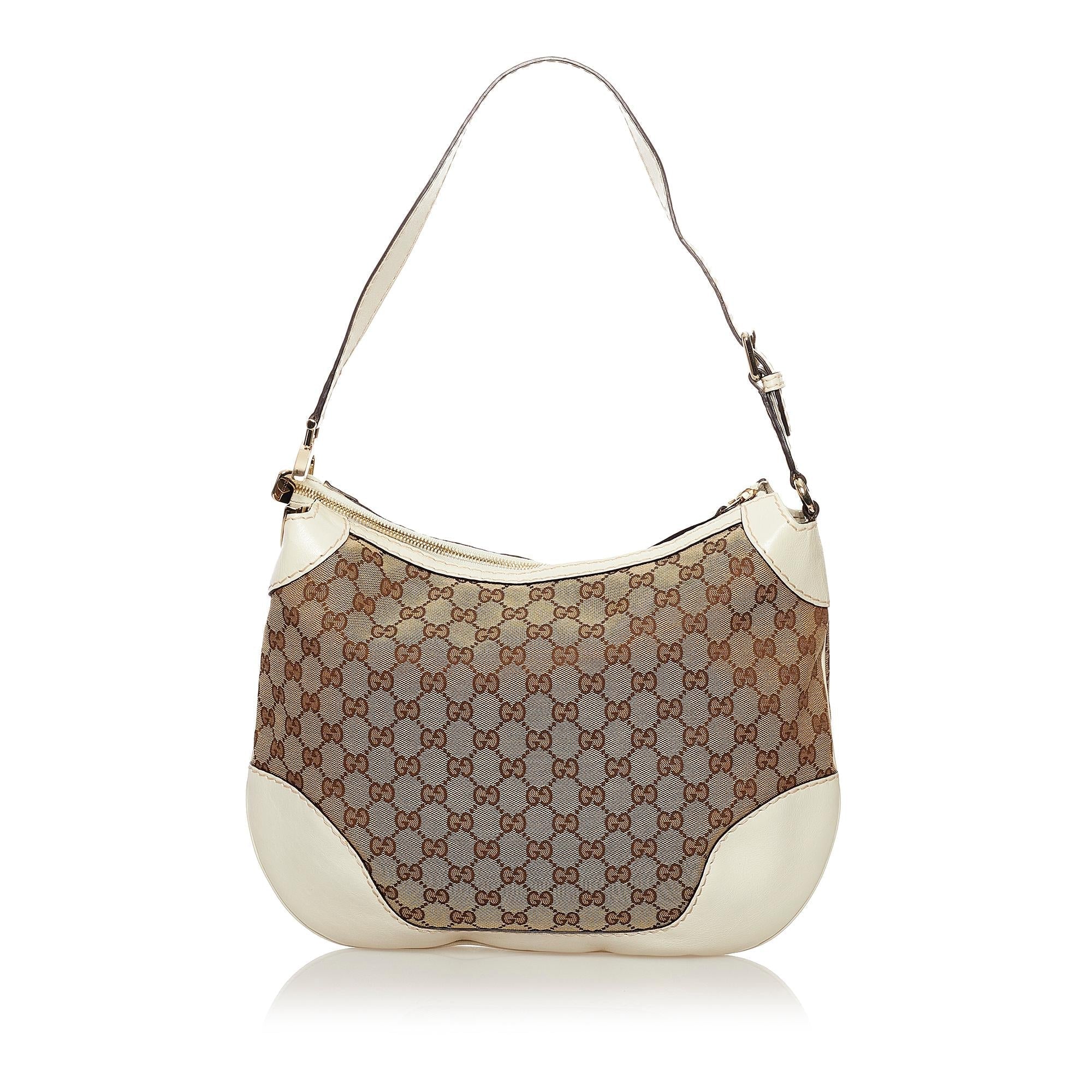 Gucci Gucci Canvas Charlotte Shoulder Bag (SHG-32682)