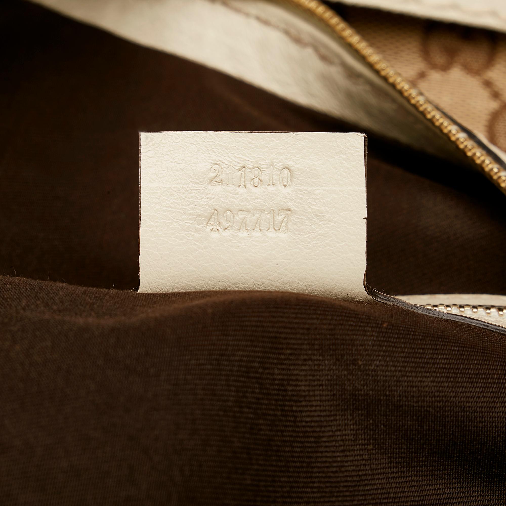 Gucci Gucci Canvas Charlotte Shoulder Bag (SHG-32682)
