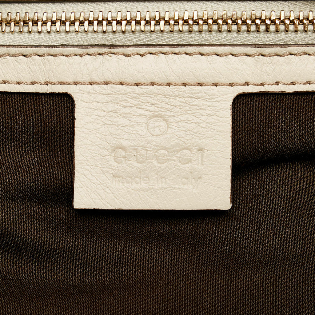 Gucci Gucci Canvas Charlotte Shoulder Bag (SHG-32682)