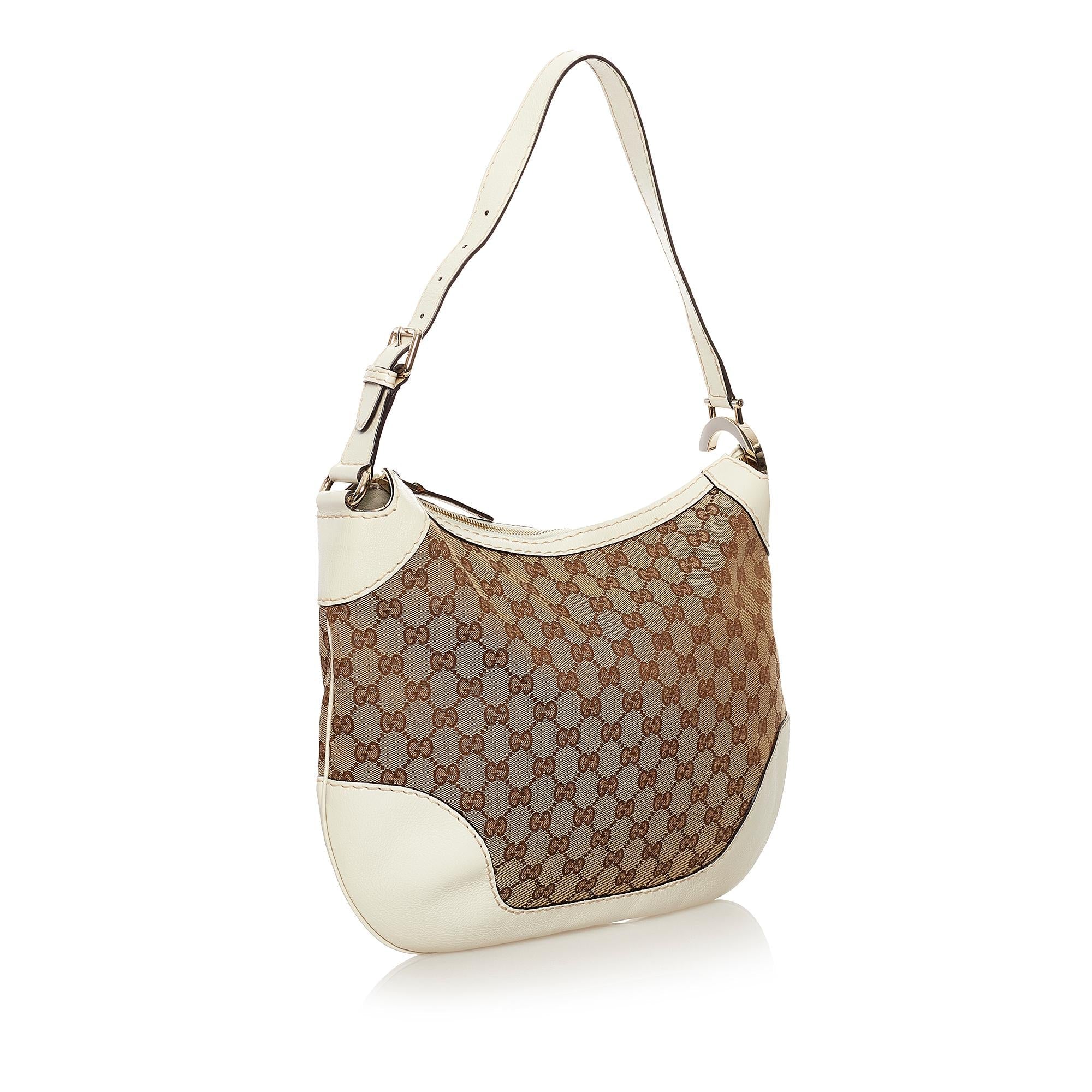 Gucci Gucci Canvas Charlotte Shoulder Bag (SHG-32682)