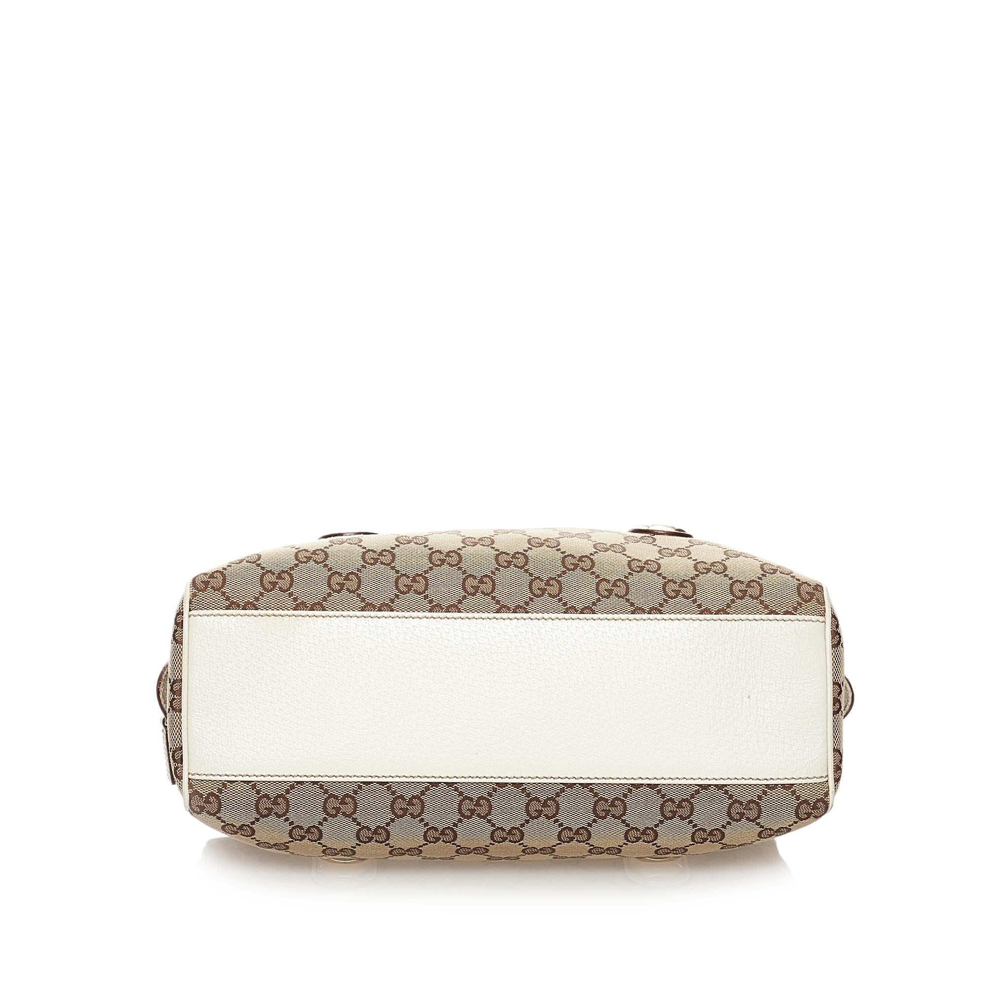 Gucci Gucci Canvas Charmy Handbag (SHG-31766)