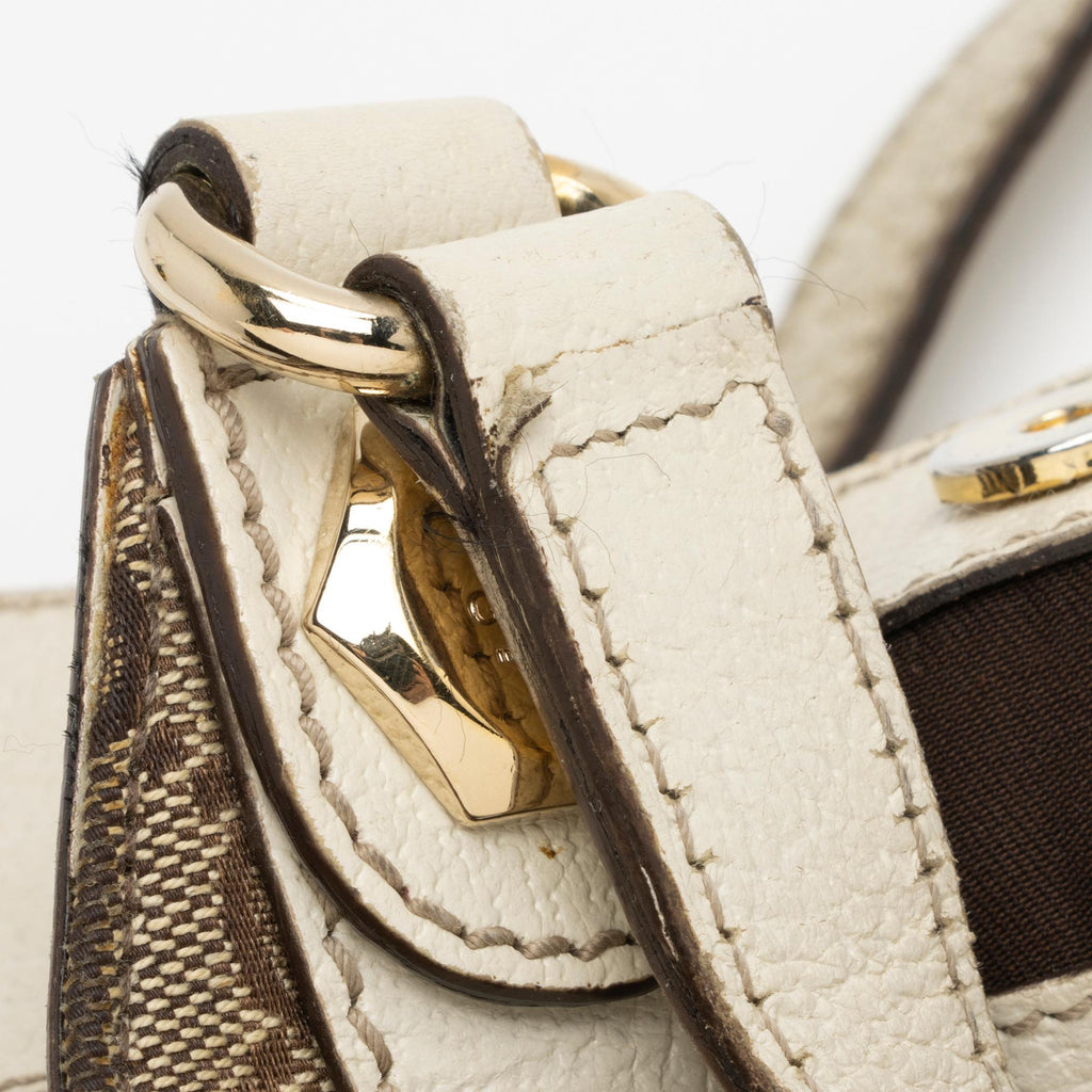 Gucci GG Canvas Charmy Medium Shoulder Bag (SHF-23740)