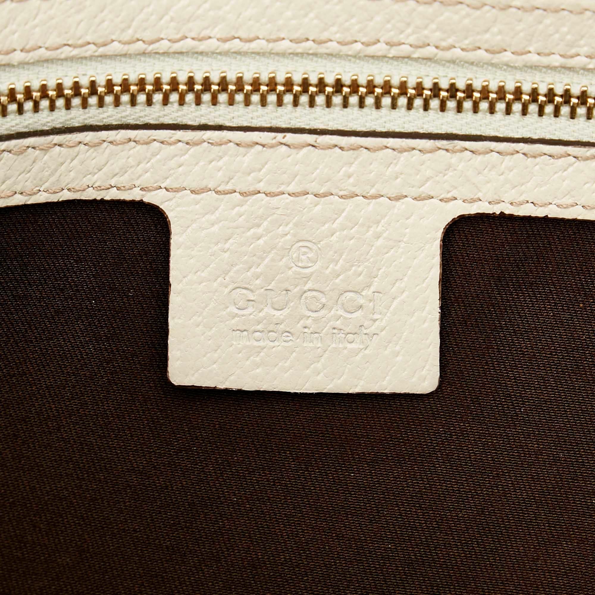 Gucci Gucci Canvas Charmy Shoulder Bag (SHG-23072)
