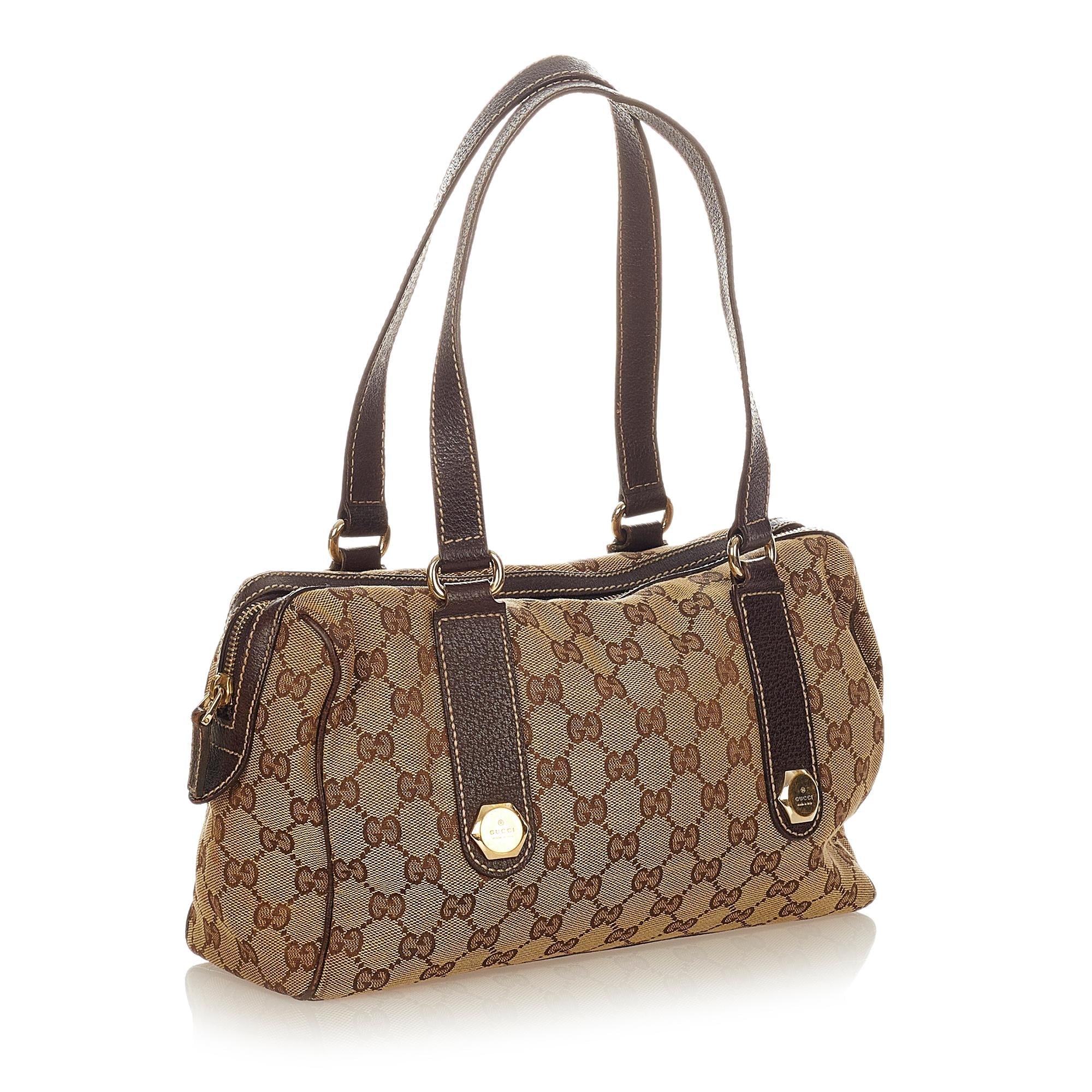 Gucci Gucci Canvas Charmy Shoulder Bag (SHG-25572)