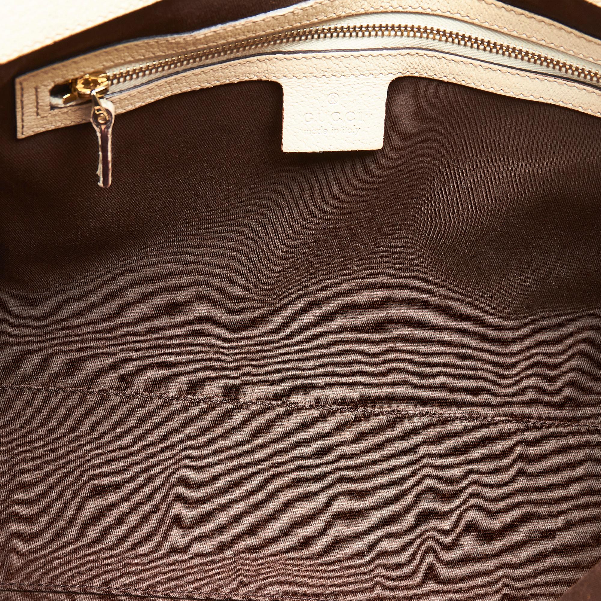 Gucci Gucci Canvas Charmy Shoulder Bag (SHG-26010)
