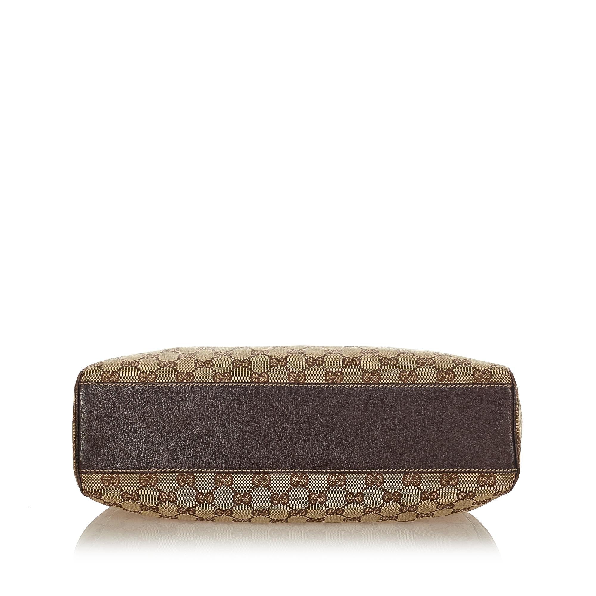Gucci Gucci Canvas Charmy Shoulder Bag (SHG-26349)