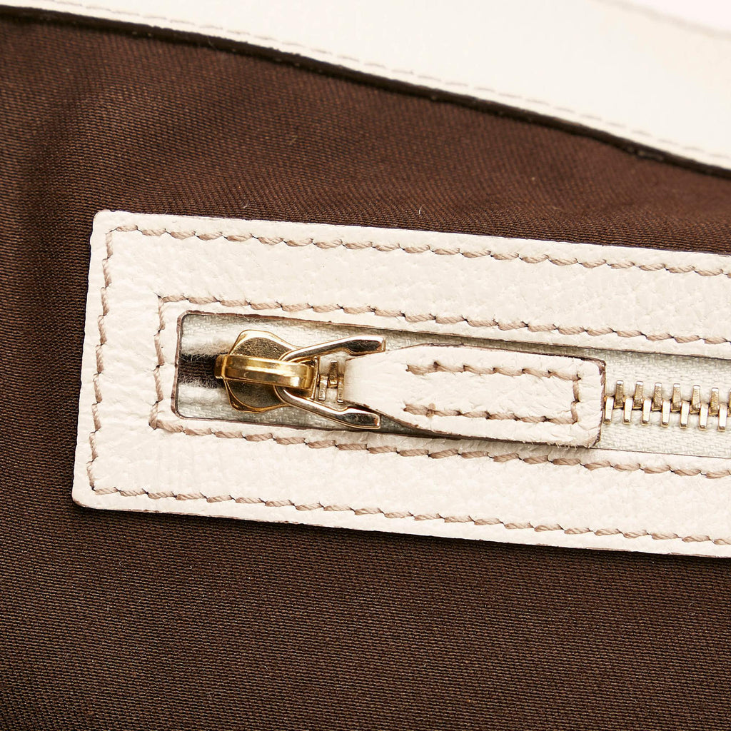Gucci Gucci Canvas Charmy Shoulder Bag (SHG-30421)