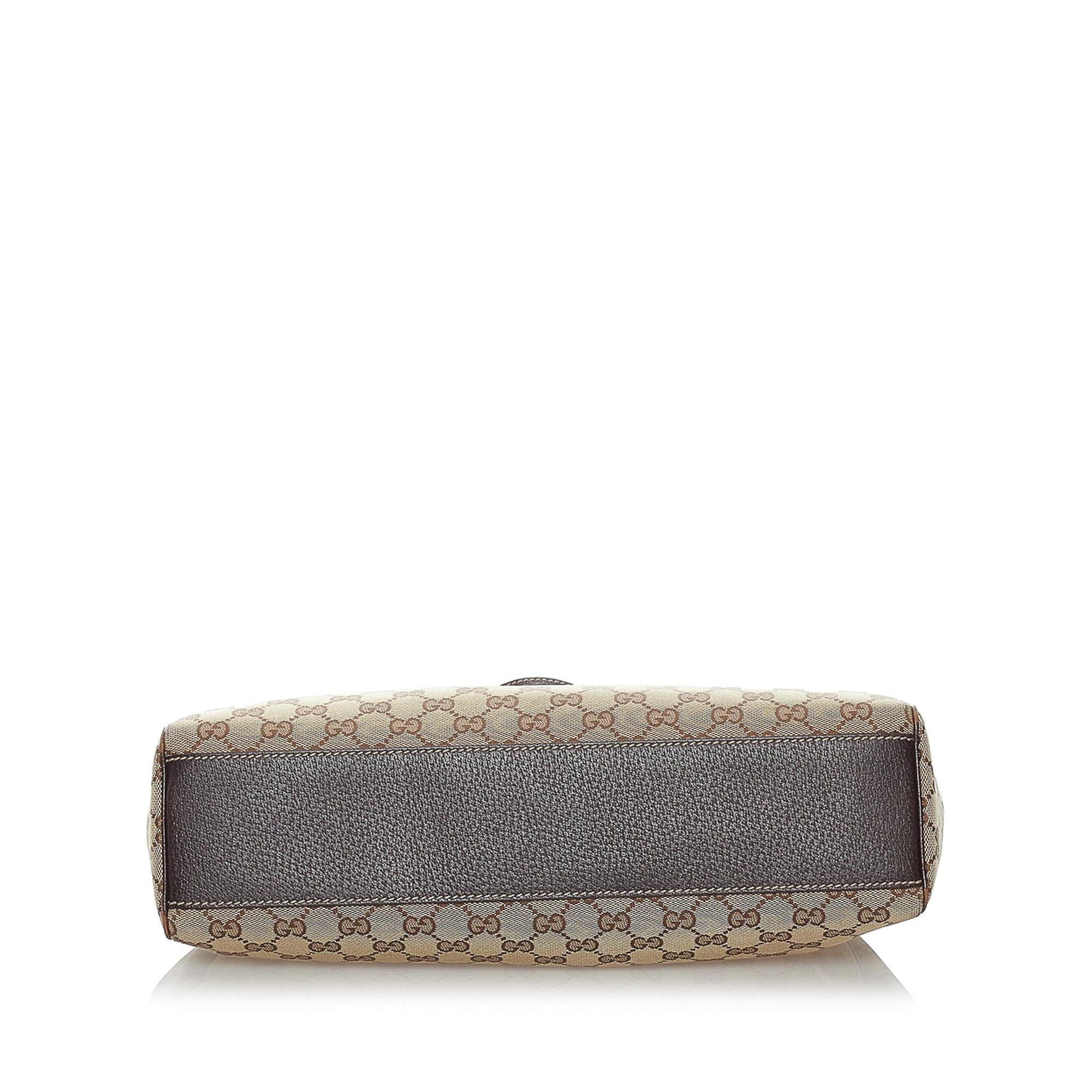 Gucci Gucci Canvas Charmy Shoulder Bag (SHG-30434)
