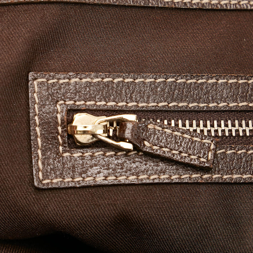 Gucci Gucci Canvas Charmy Shoulder Bag (SHG-30434)