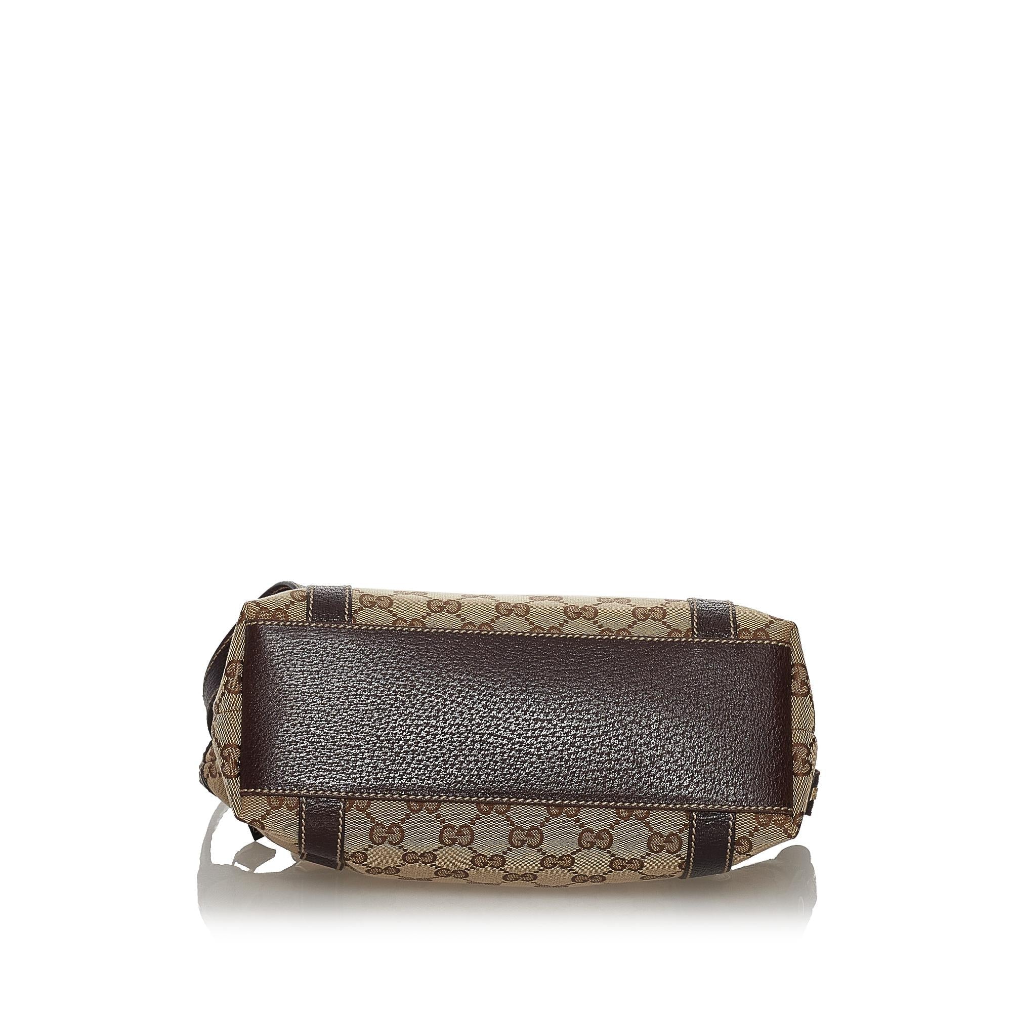 Gucci Gucci Canvas Charmy Shoulder Bag (SHG-33251)