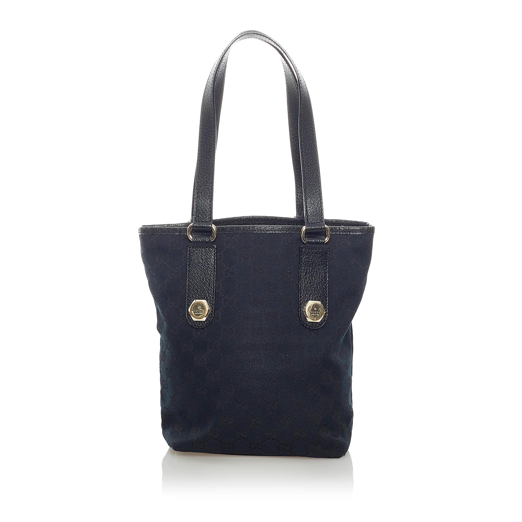 Gucci Gucci Canvas Charmy Shoulder Bag (SHG-33665)