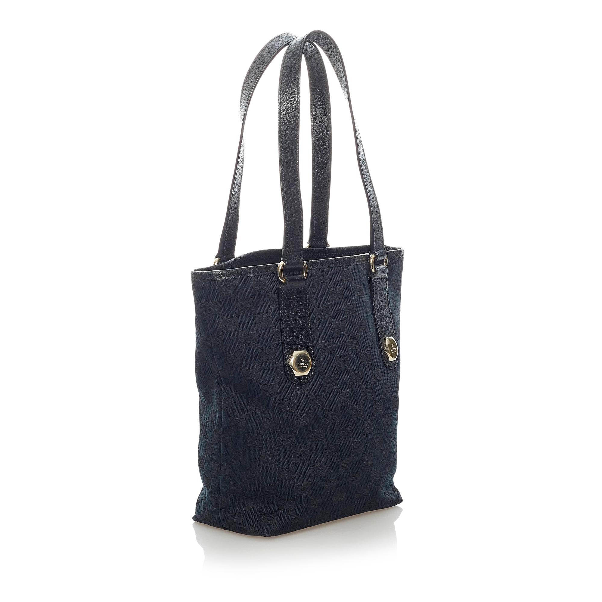 Gucci Gucci Canvas Charmy Shoulder Bag (SHG-33665)