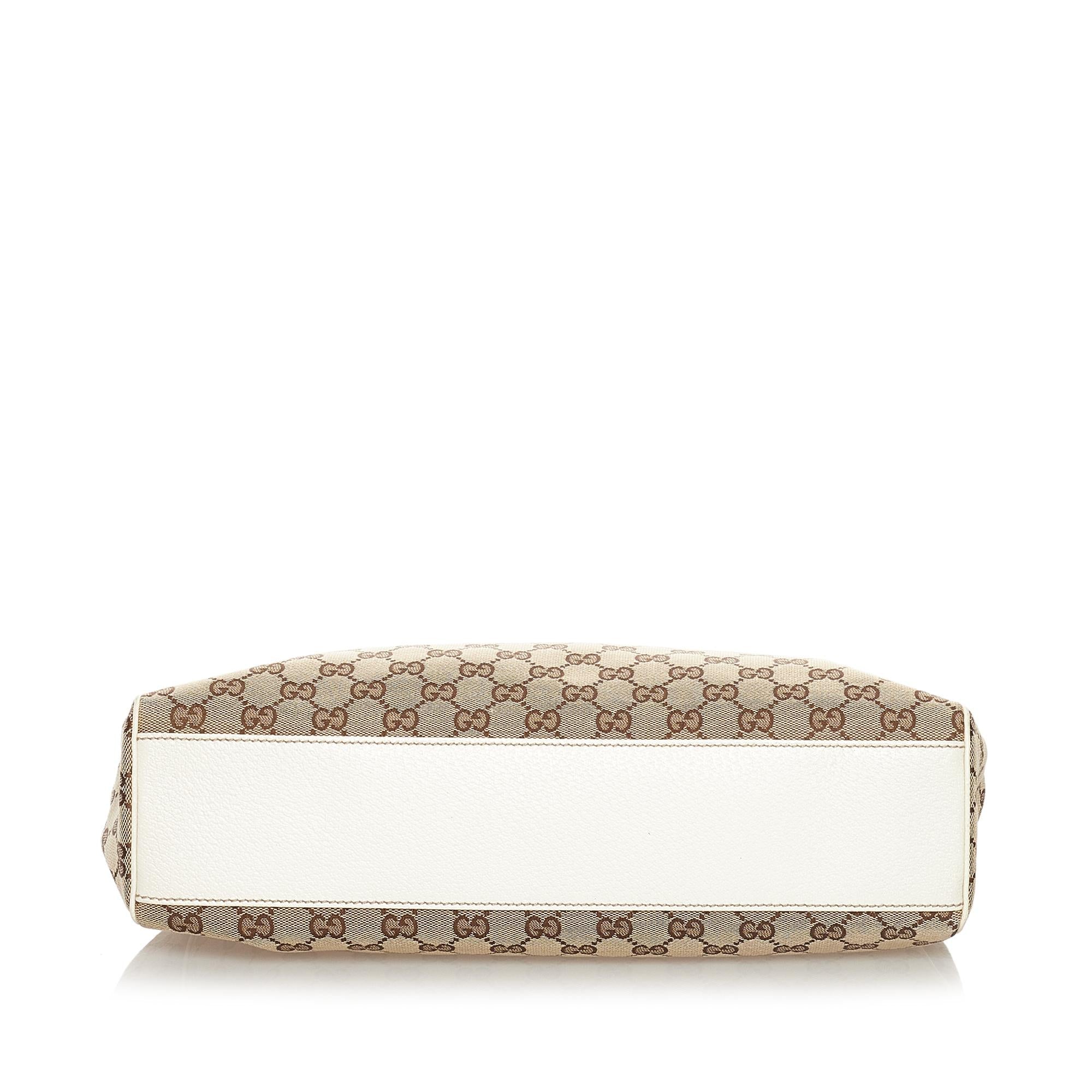 Gucci Gucci Canvas Charmy Shoulder Bag (SHG-33687)