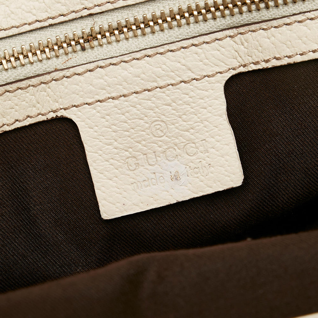 Gucci Gucci Canvas Charmy Shoulder Bag (SHG-33687)