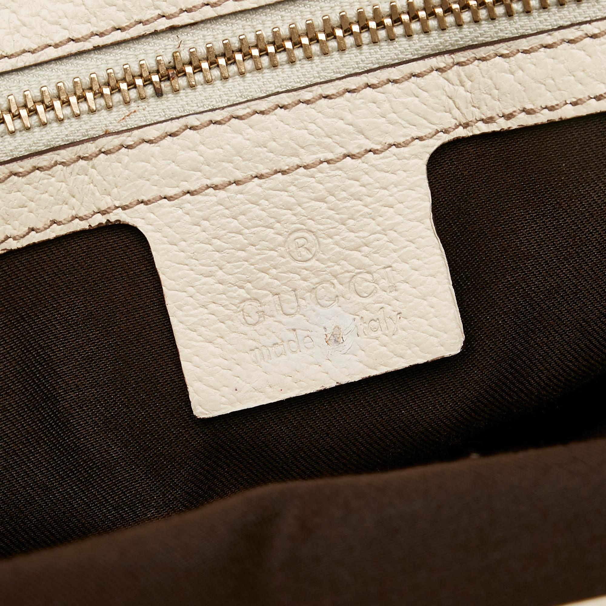 Gucci Gucci Canvas Charmy Shoulder Bag (SHG-33687)