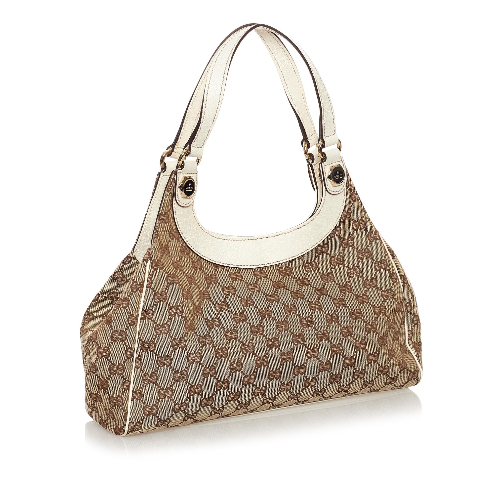 Gucci Gucci Canvas Charmy Shoulder Bag (SHG-33687)