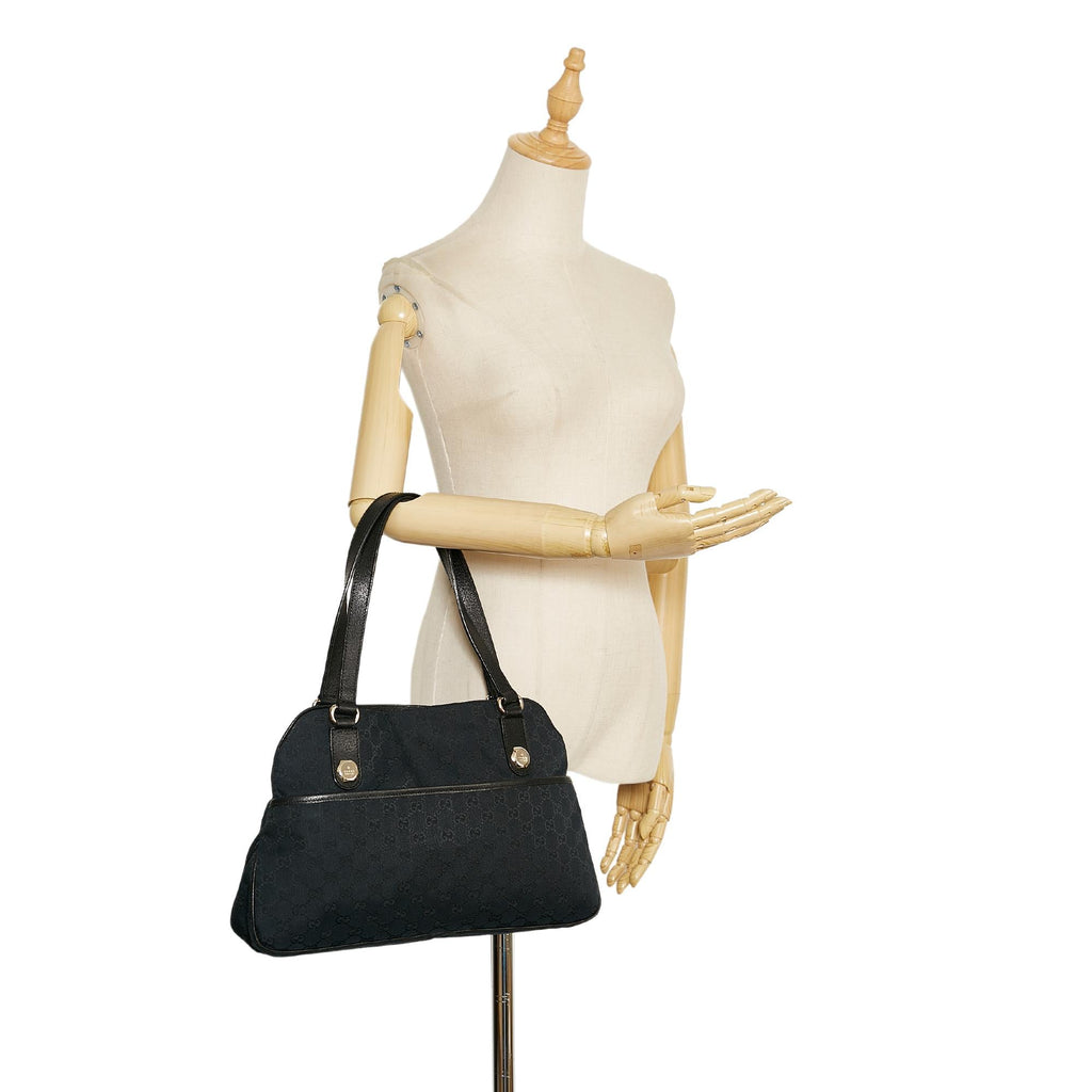 Gucci GG Canvas Charmy Shoulder Bag (SHG-36821)