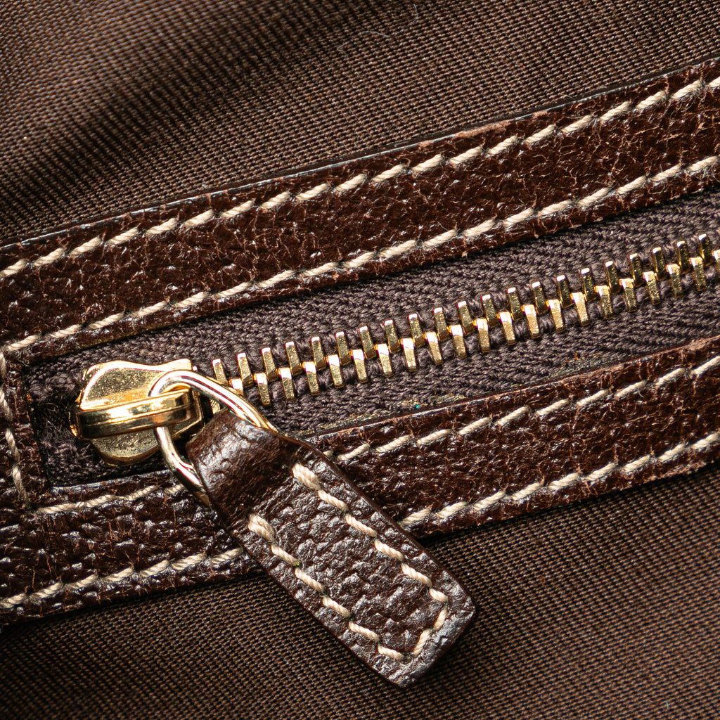 Gucci GG Canvas Charmy Shoulder Bag (SHG-WEFu6i)