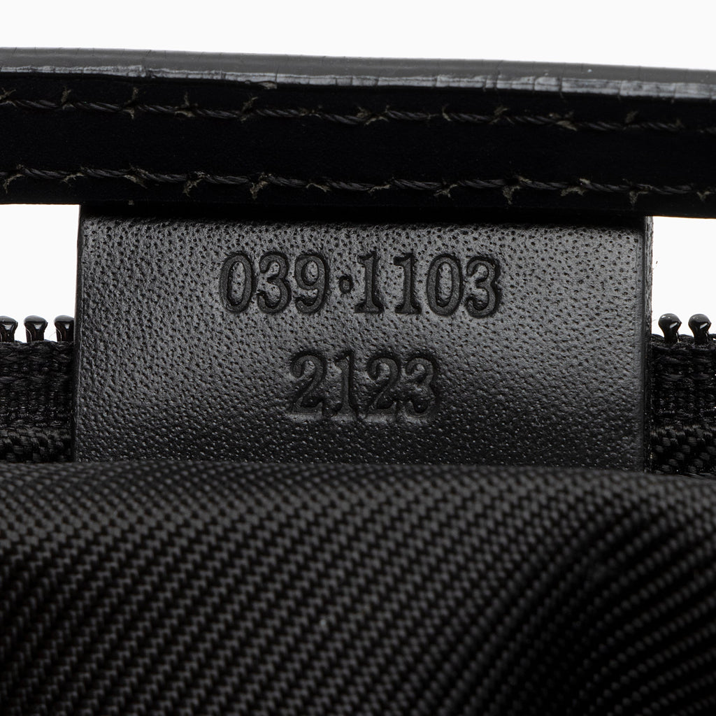 Gucci GG Canvas Classic Pochette (SHF-23662)