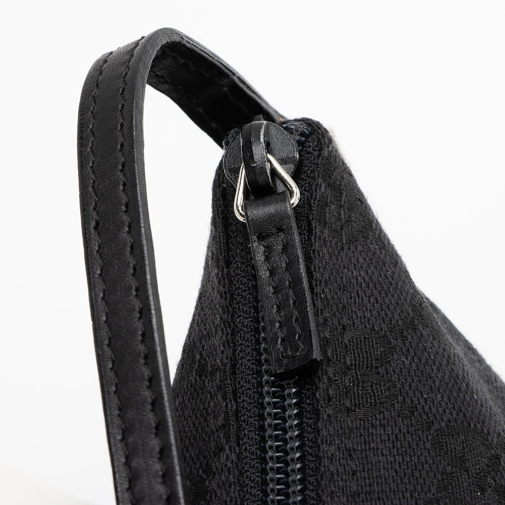 Gucci GG Canvas Classic Pochette (SHF-cCuOk2)