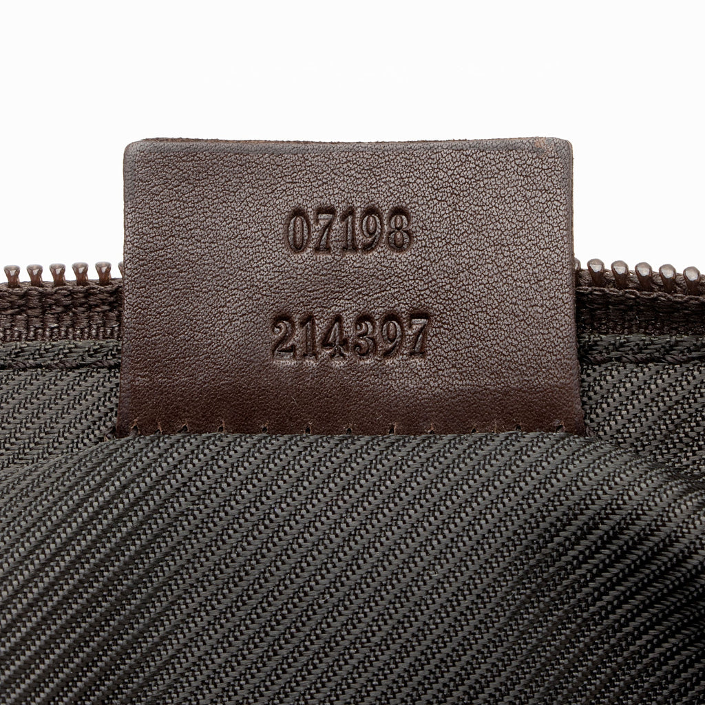 Gucci GG Canvas Classic Pochette (SHF-jRMlTd)