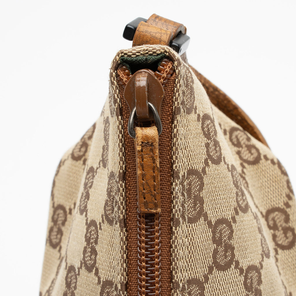 Gucci GG Canvas Classic Pochette (SHF-HgP2iI)