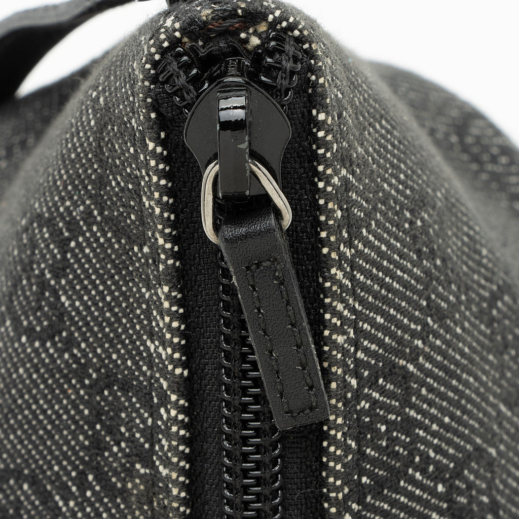 Gucci GG Canvas Classic Pochette (SHF-op4Oel)